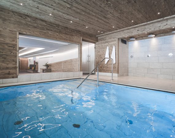 erholsamer innenpool c kottersteger hirben naturlaub