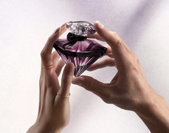 lan fraw lnt 24 still life edp lifestyle 16x9