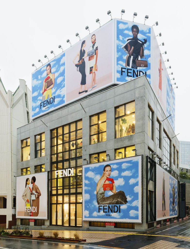 01 FENDI Selleria Pop upTokyo