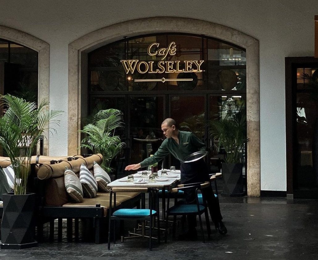 527895CafWolseley Aussen AnantaraHotelsResortsSpas