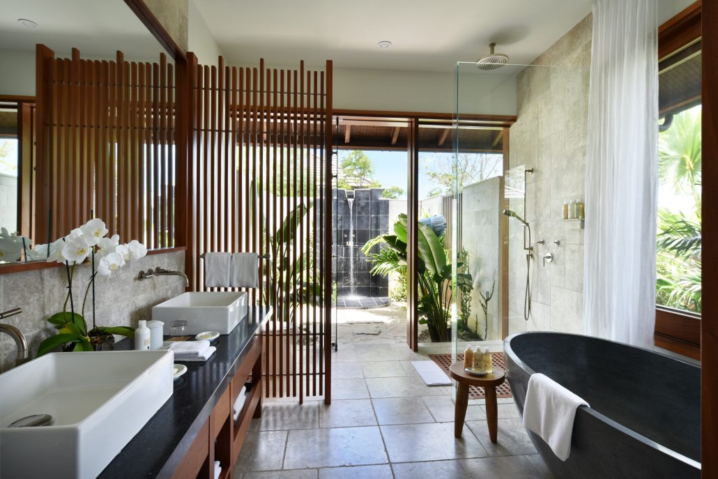 COMO Parro Cay Love Pumpkin Main House Guest Bathroom 2