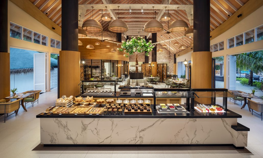 JW MLEJS Buffet c Marriott International