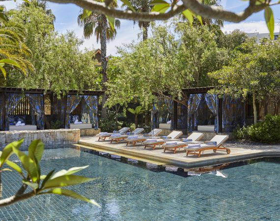 OO CapeTown OO Isola 103 HR