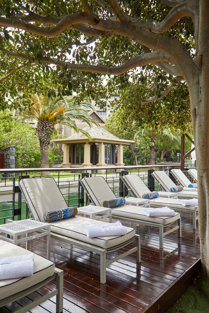 OO CapeTown OO Isola 171 HR