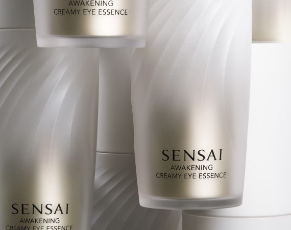 SENSAI AWAKENING CREAMY EYE ESSENCE b 3 4