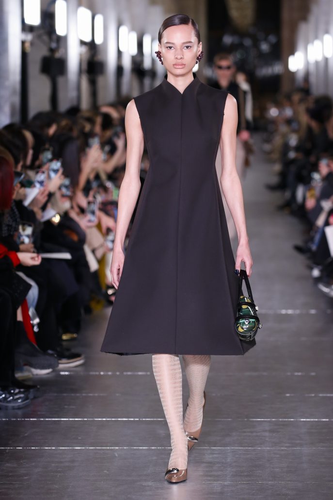 TB FW24 RUNWAY LOOKS 08