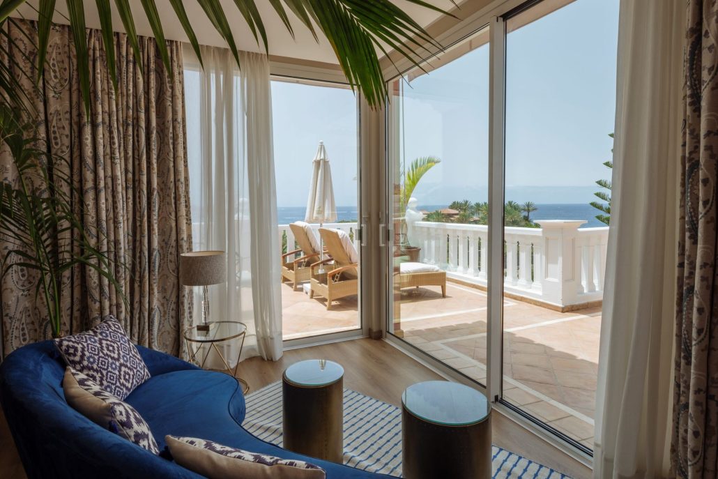 bahia del duque casas ducales suite real baja view scaled 1