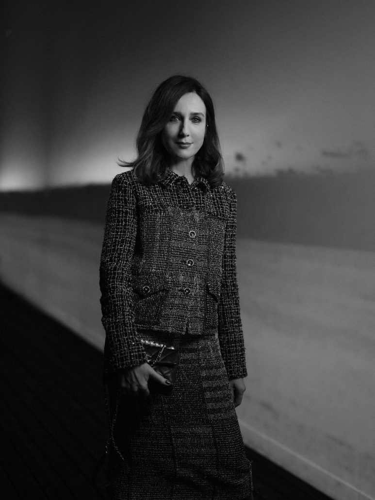 chanel elsa zylberstein chanel rtw fw24 show march 5th 1 LD