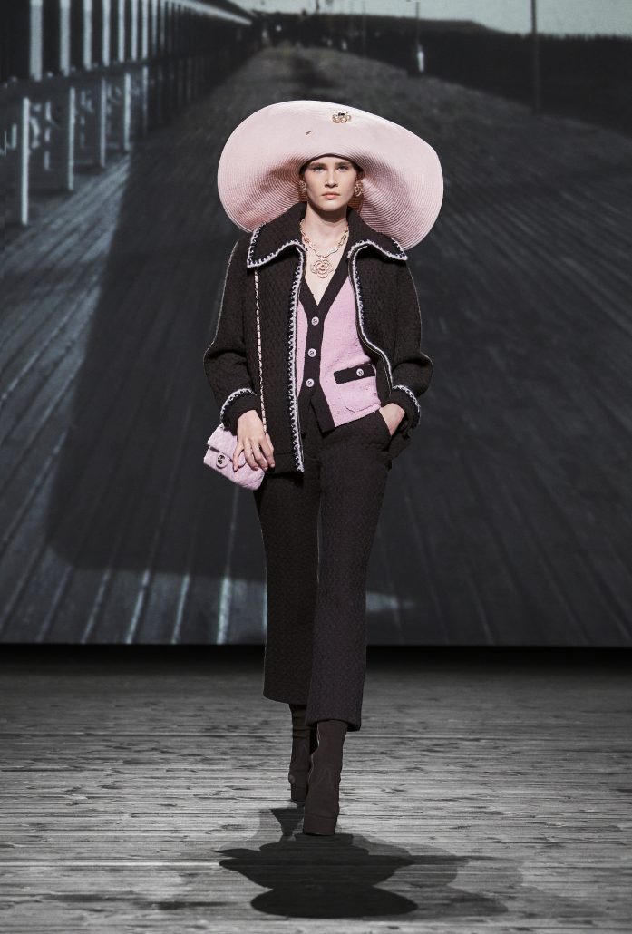 chanel look 019 fw 2024 25 rtw HD