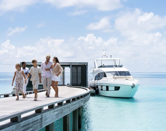 Arrival Jetty ©Paul tography FZ LLC