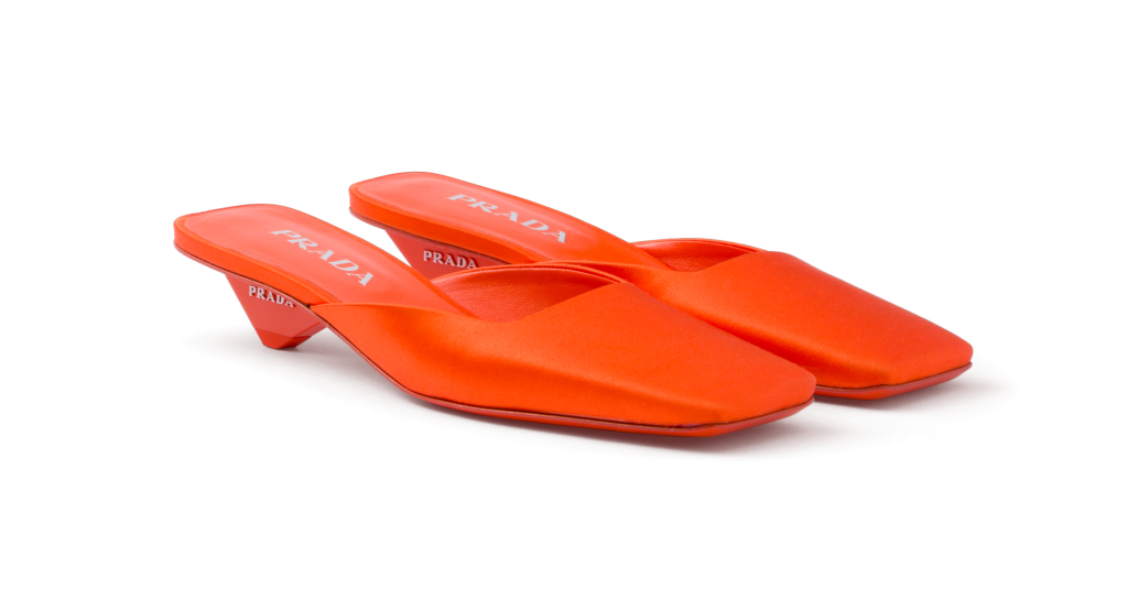 PradaDonnaSS24 1I479N 049 F0049 F A035 SLR UC2896974 1024x545 1