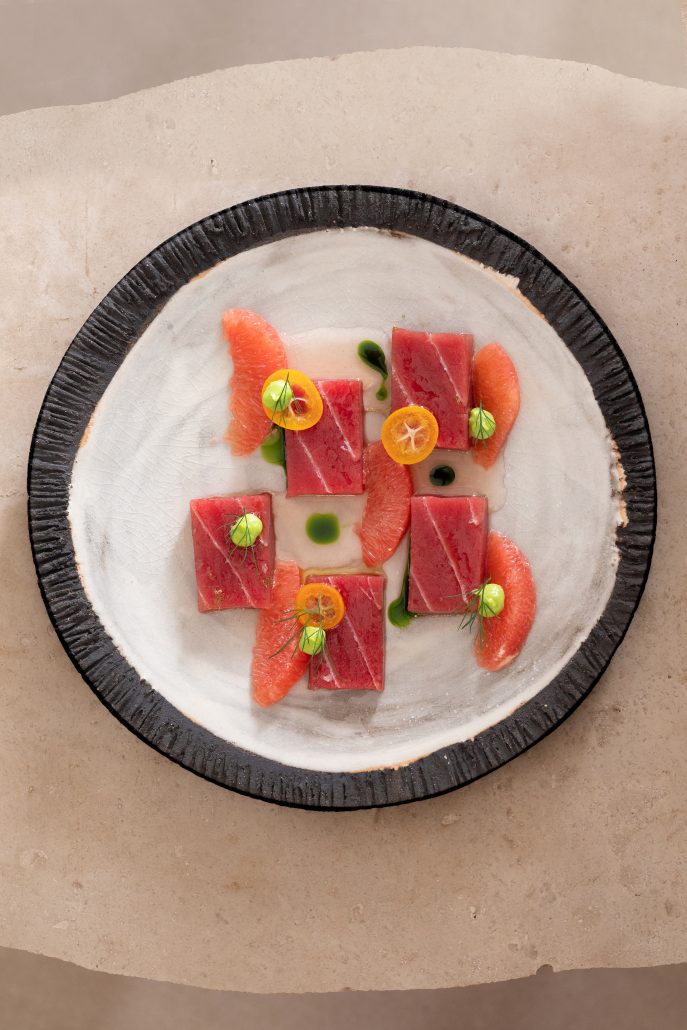 Tuna crudo pomelo chives cream
