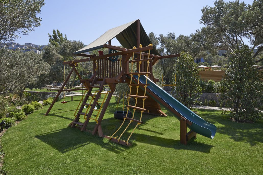 bodrum kids playground touchup