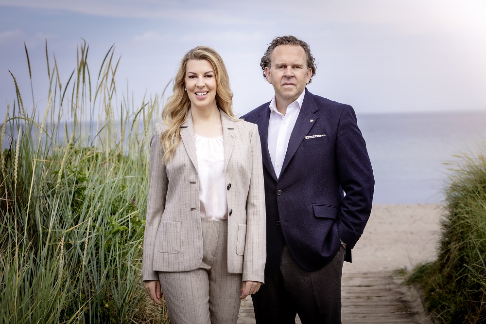 wh gf nna fna h7a8293 hd