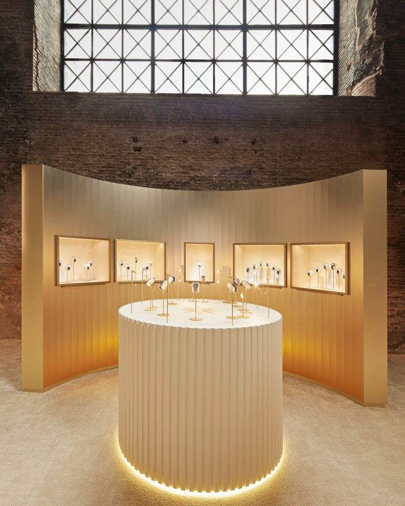 Bvlgari High Jewellery AETERNA Showroom © Simone Fiorini 1 819x1024 1