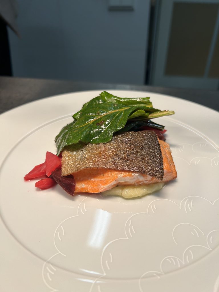 Gebratene Lachsforelle c Ritter von Kempski Privathotels 768x1024 1