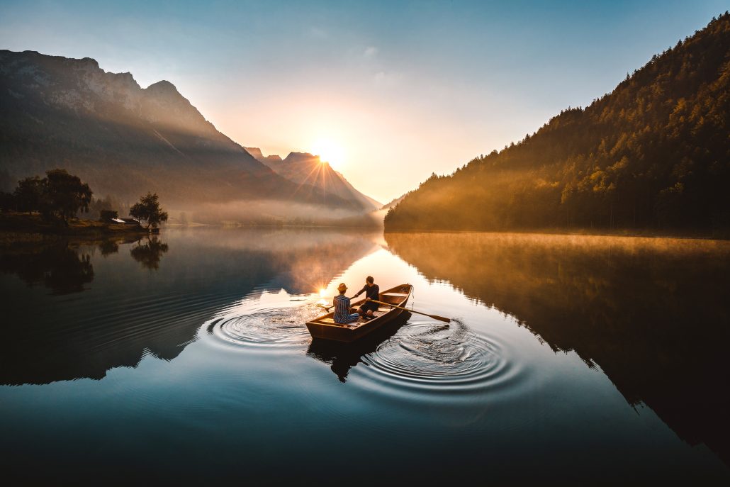 Hintersteinersee Sommerfrische Morgenstimmung Boot SUP ©Gartner Mathaeus 8112 bearb