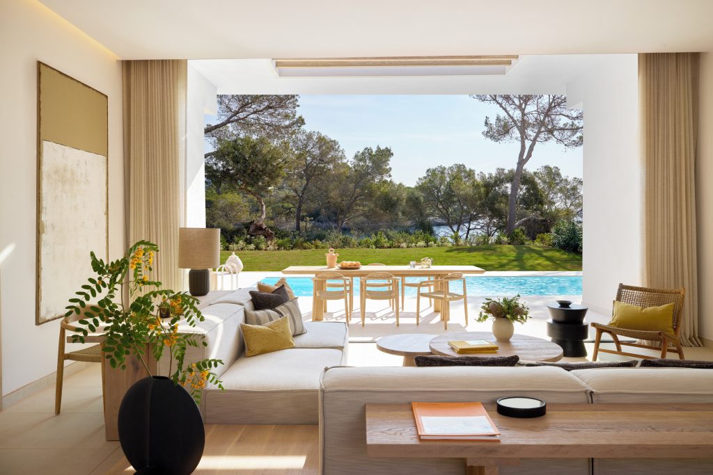 Ikos Porto Petro Deluxe Three Bedroom Bungalow Suite 3 c Ikos Resorts 1024x683 1