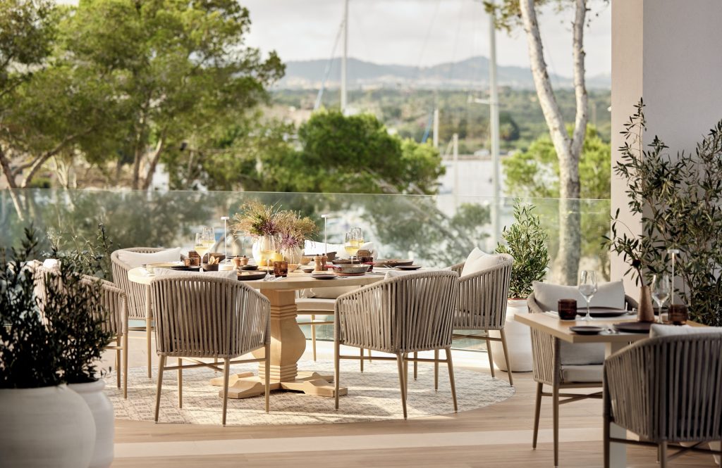 Ikos Porto Petro Oliva Restaurant c Ikos Resorts 1024x665 1