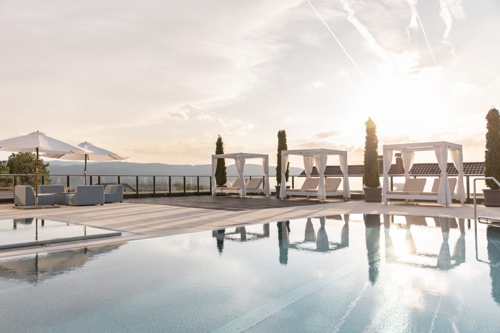 Landromantik Hotel Oswald Relais und Chateaux Pool © Chris Eichhorn