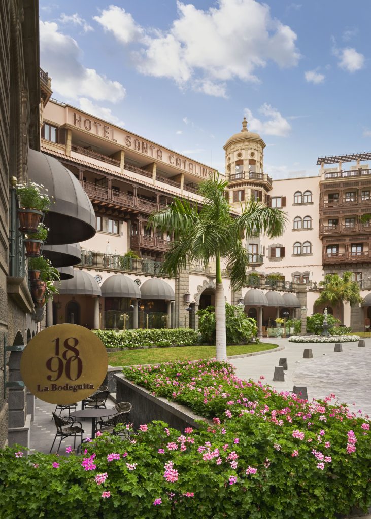 Santa Catalina a Royal Hideaway Hotel AussenansichtcManolo Yllera4 731x1024 1