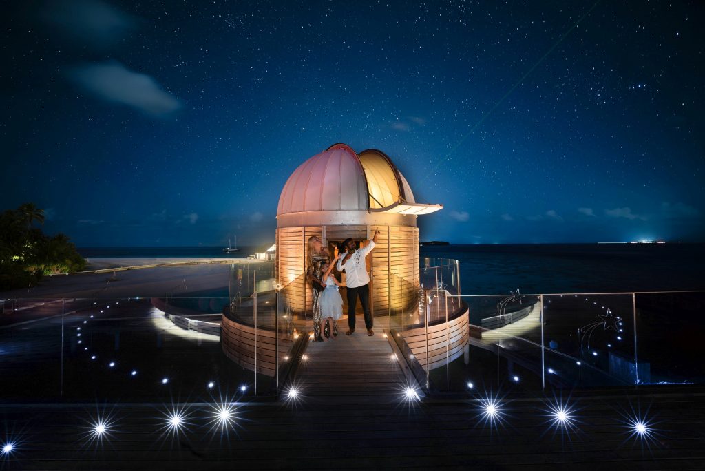 Stargazing Anantara Kihavah Maldives Villas c Anantara Hotels Resorts Spas 1024x684 1
