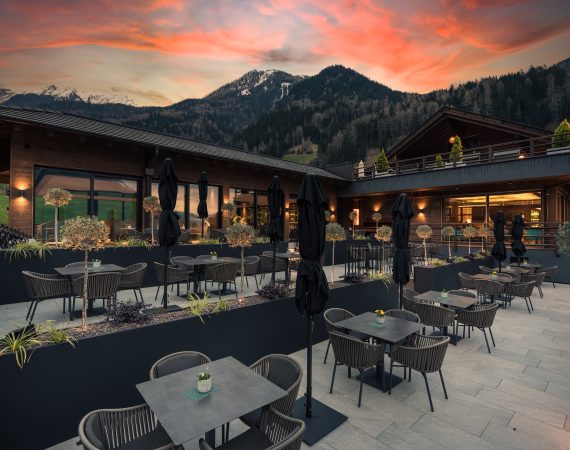 Andreus die grosszuegige Restaurantterrasse im Andreus Hotel