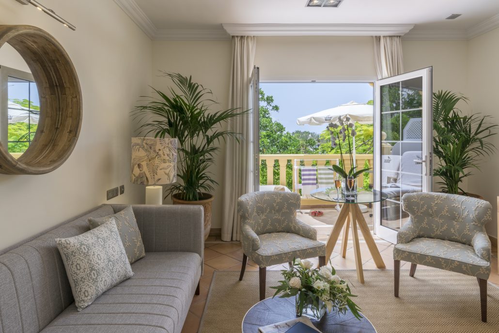 Bahia del Duqu Casas Ducales Suite Vistas Jardin Baja Living Room