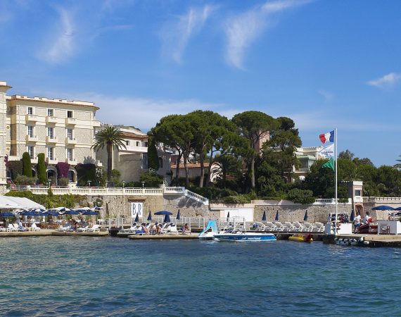 Hotel Belles Rives c Small Luxury Hotels of the World