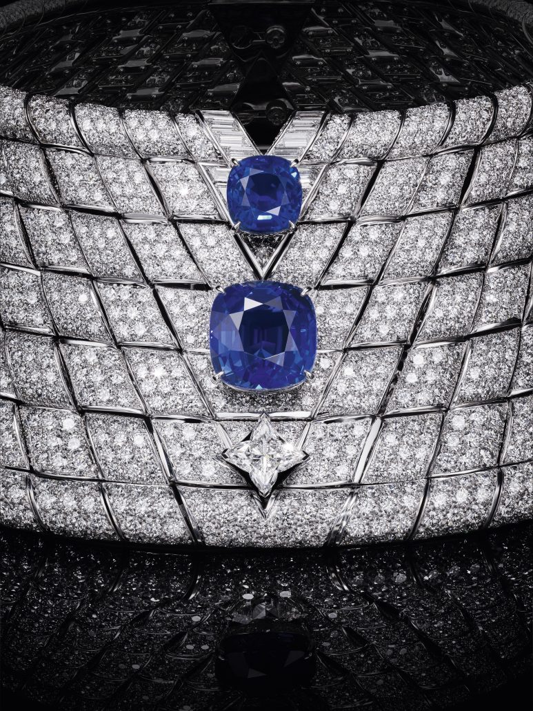 LOUIS VUITTON HJ AWAKENED STILL LIFE PERCEPTION NECKLACE CLOSE UP©Thomas Legrand