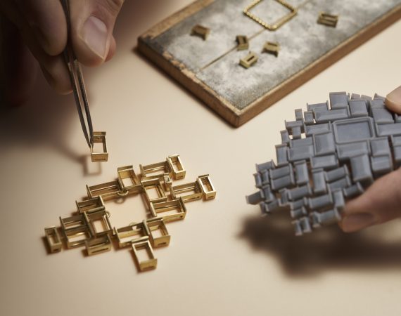 PIAGET 150YEARS HIGH JEWELLERY ESSENCE OF EXTRALEGANZA G0A49157 SF 3