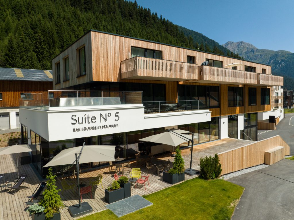 aussenbereich im sommer bildarchiv all suite resorts oetztal 1024x767 1