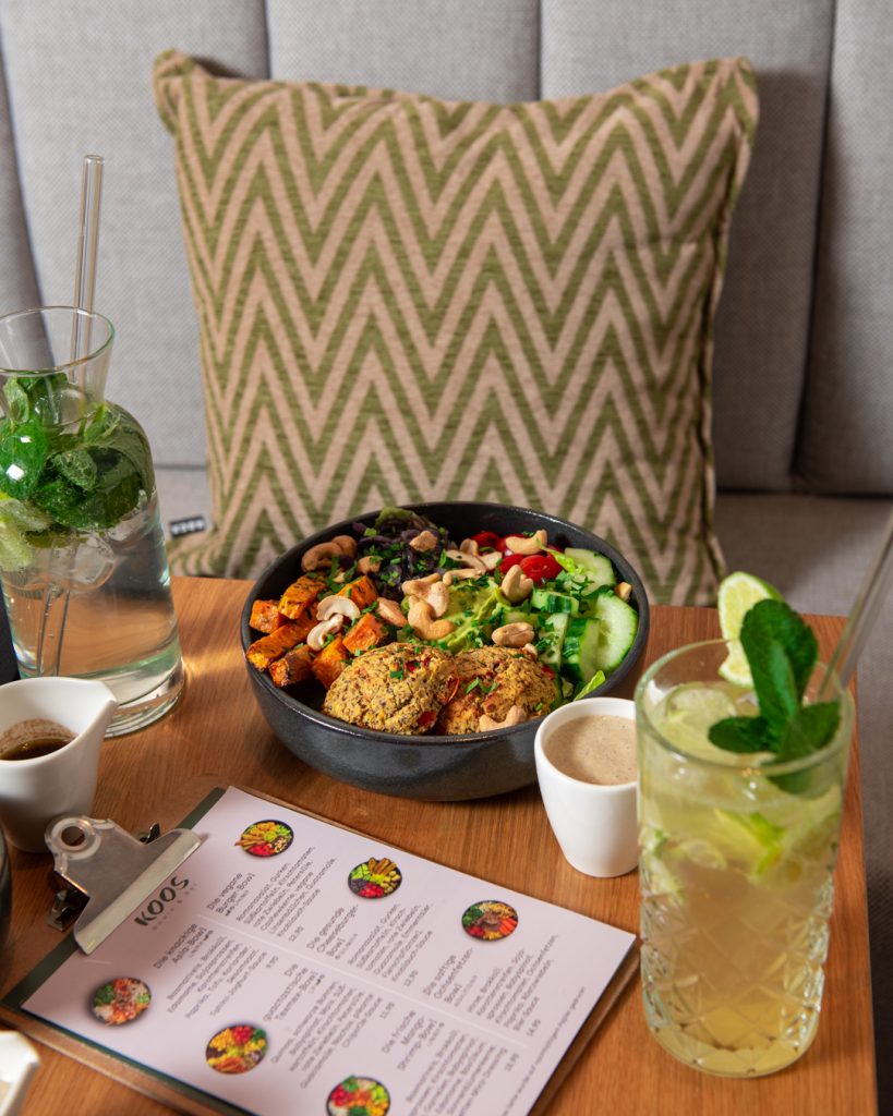 DrinkundBowl c KOOS Hotel 819x1024 1