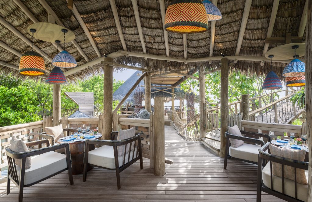 JW MLEJS Kaashi Restaurant Sitting area at the Hut c Marriott International 1024x665 1