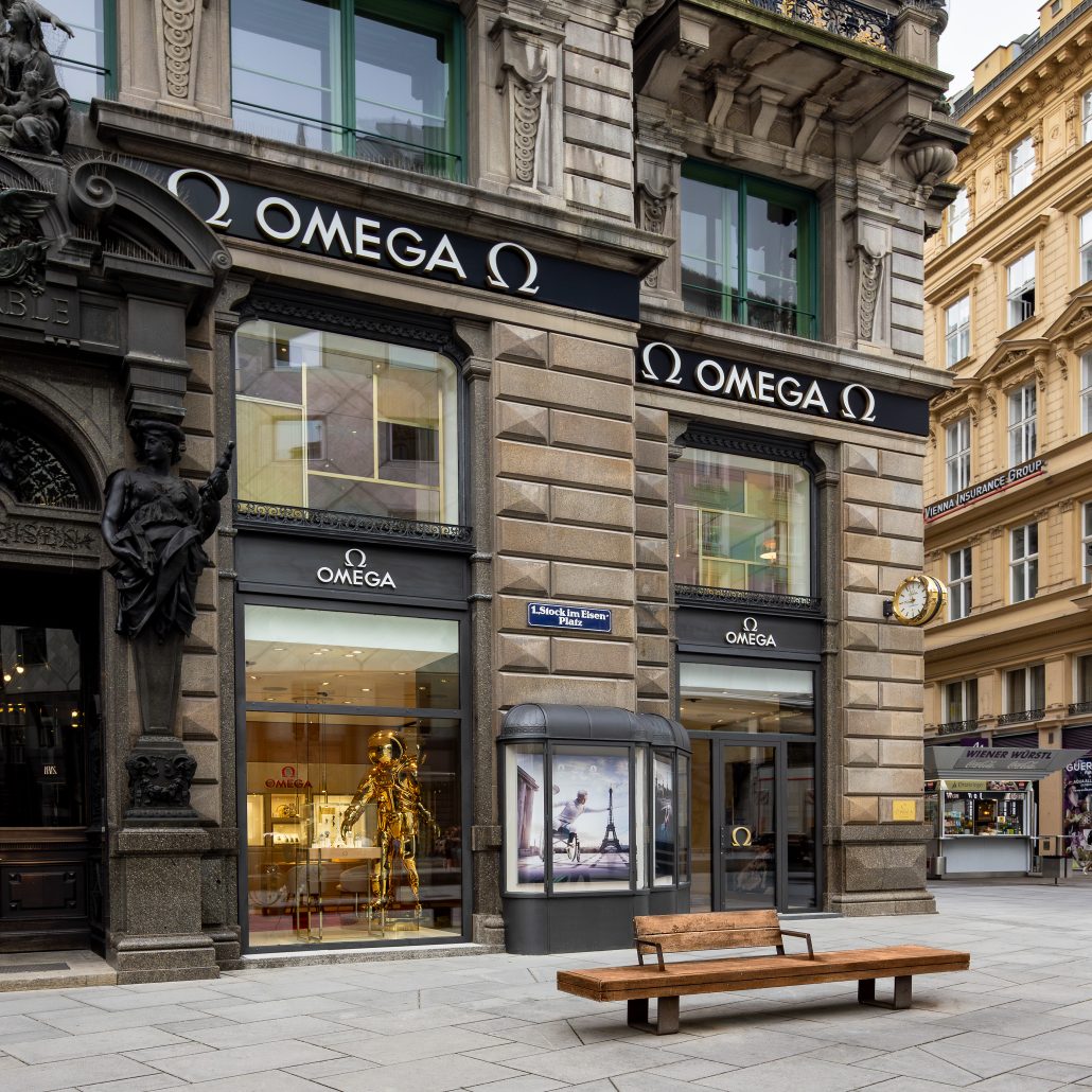 OMEGA Boutique Wien 2024 Outdoor 240640026q c Alexander Ch Wulz high