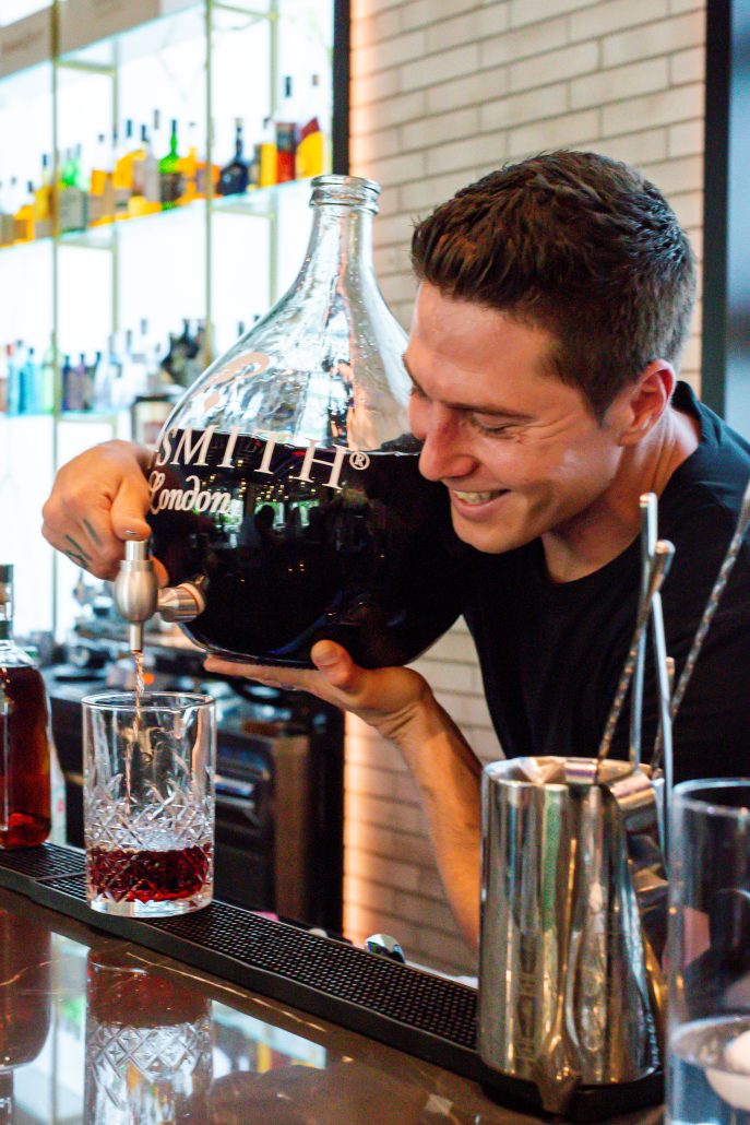 Portun Barkeeper Filip C Ana Zmire ALL NEW ARTS