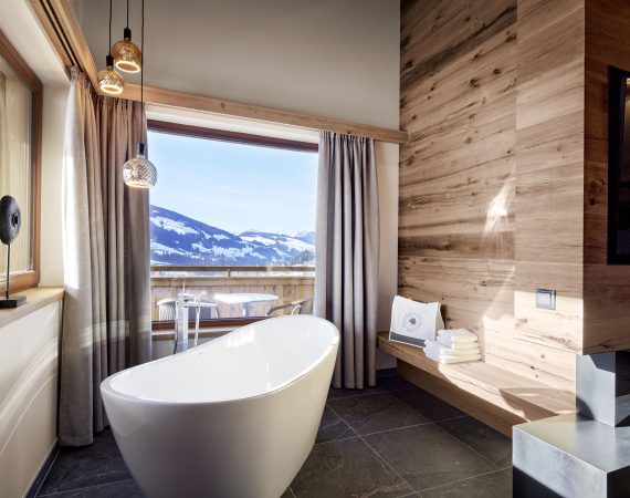 badezimmer des hotels der boeglerhof