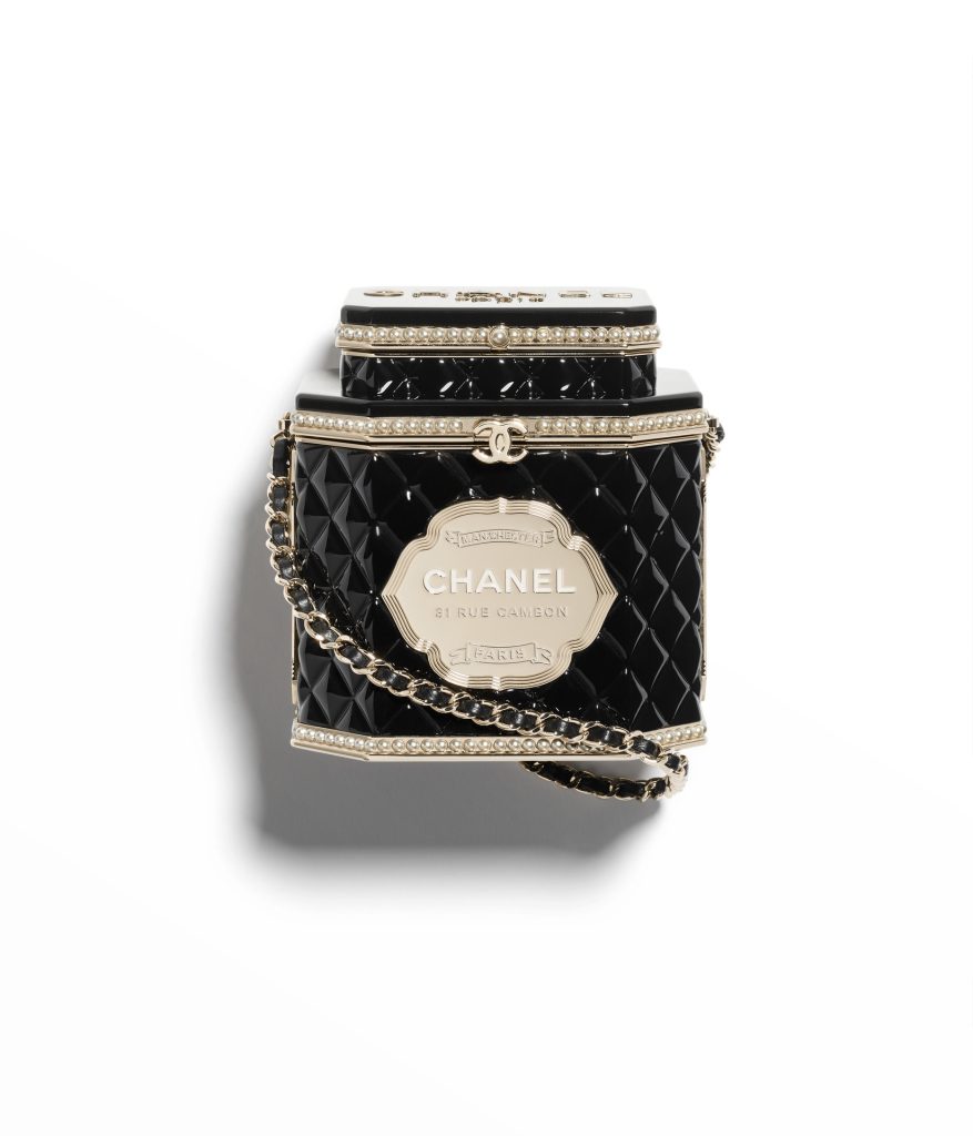 chanel minaudiere in black and gold plexiglass metal resin and beads as4954 b16929 ny9411 HD 877x1024 1