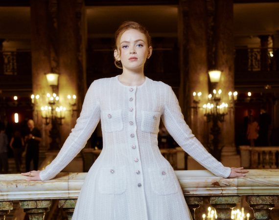 chanel sadie sink chanel hc fw2425 show june 25th 2 HD Kopie