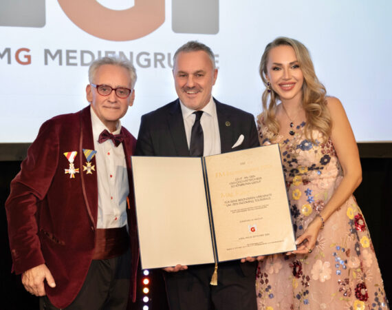 Christian W. Mucha Klaus Panholzer Ekaterina Mucha