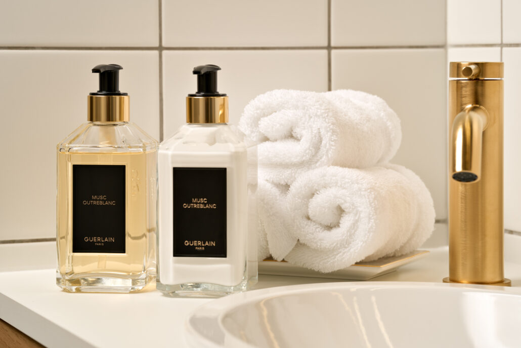 Guerlain Salon de Parfums cTony Gigov 16