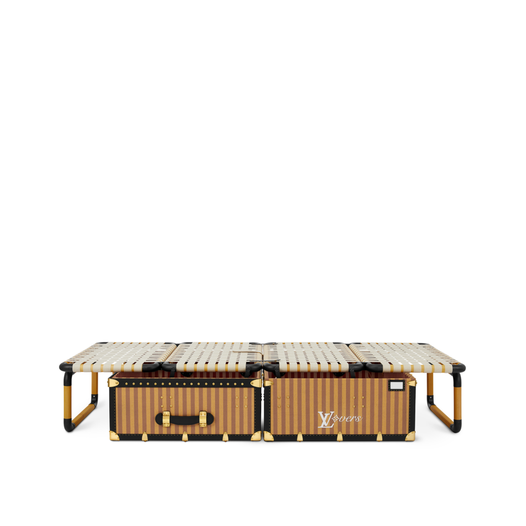 M11406 PM1 Interior view2