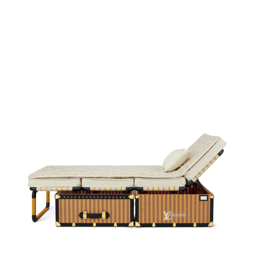 M11406 PM1 Interior view3