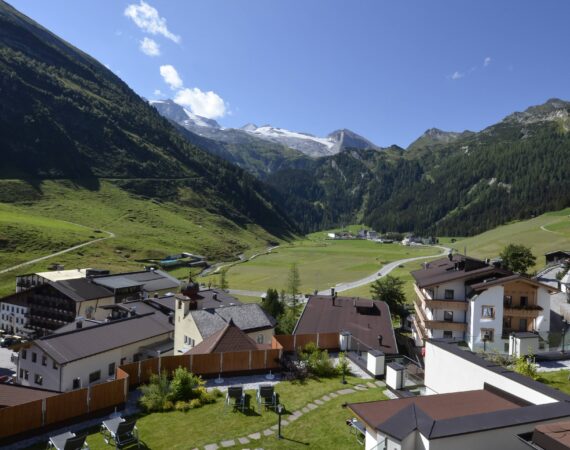 blick auf das panoramaspa von oben hotel klausnerhof