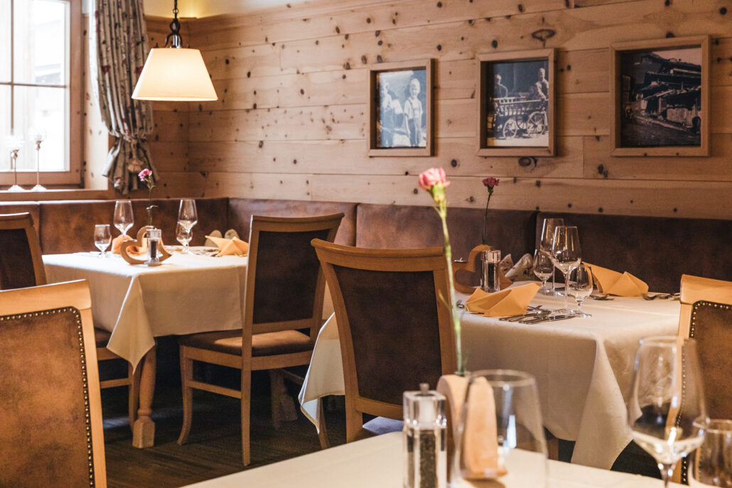 moderner restaurantbereich hotel klausnerhof