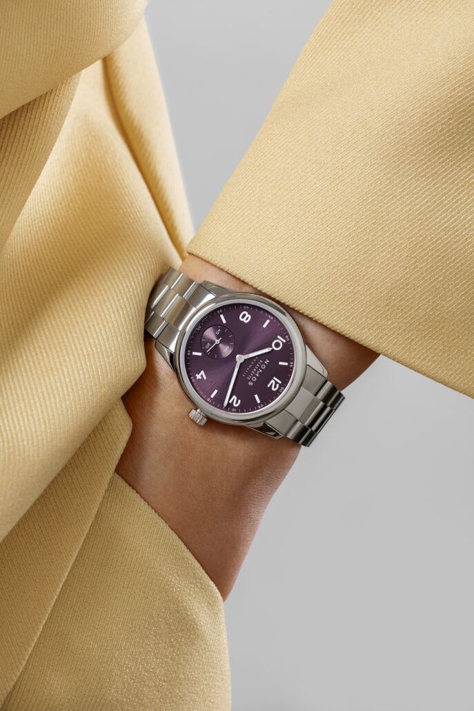 17 NOMOSGlashuette 0757 Club Sport neomatik 34 purple 2362x3543px