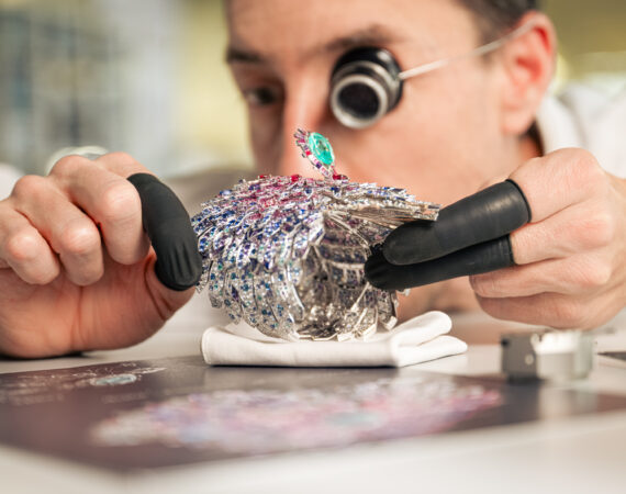 Bulgari 2024 Fenice High Jewelry Watch 104053 craft 021