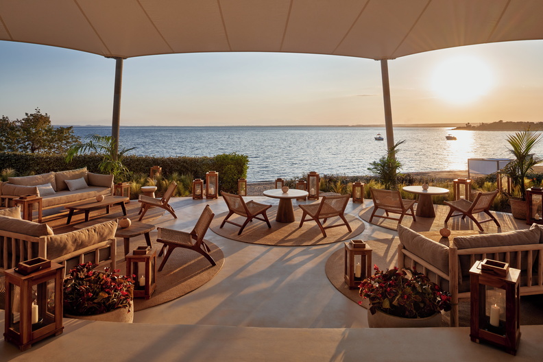 Ikos Olivia Deluxe BarIKOS Olivia Deluxe Bar