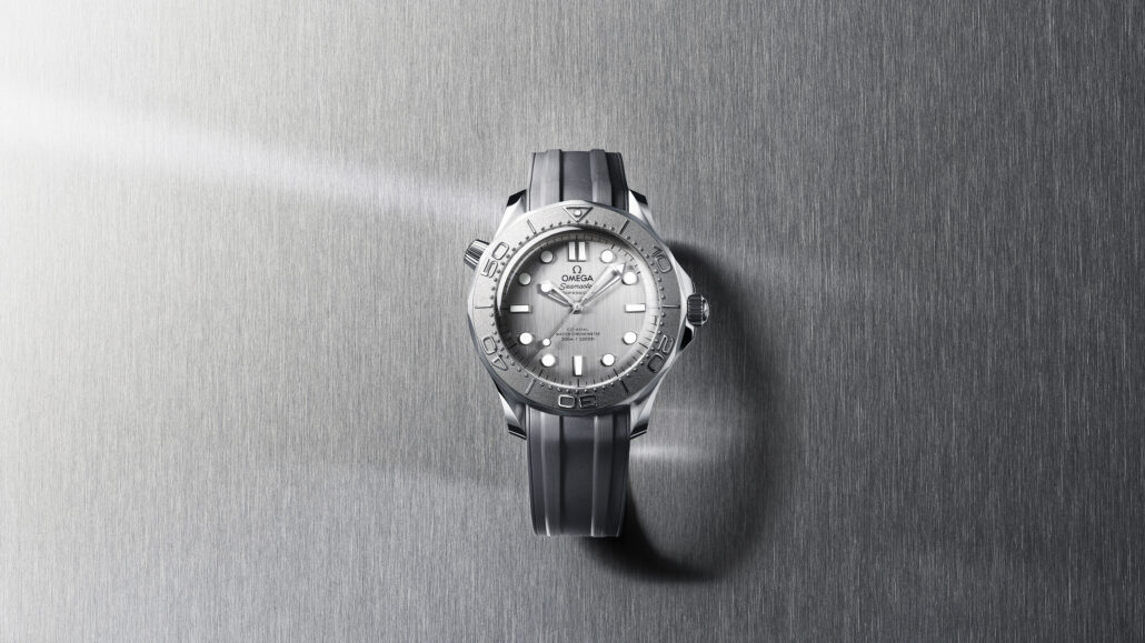 OMEGA 210.32.42.20.06.002 Diver300M 16 9