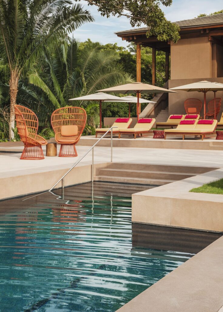 OneOnly Mandarina Resort Alma Pool Seating Detail 1835 MASTER scaled 1